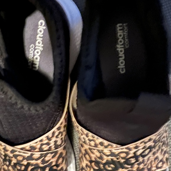 Adidas - Picture 3 of 6